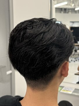 バース 梅田中崎町店(BIRTH) ニュアンスパーマセンターパートフェザーパーマ韓国メンズパーマ