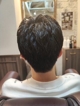 ミリオンバックス 上野(Million Bucks) ツーブロックショート