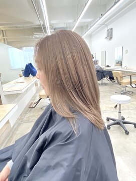 ニュート(Neut ) ミルクティーベージュ/ブリーチカラー/ハイトーン