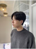 20代30代40代◎スーツ刈り上げ短髪センターパート