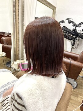 コス(KOS) 切りっぱなしボブ×ピンクブラウン