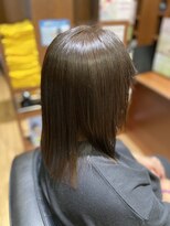 ショウ(Syow)&nbsp;なめらかな指通りに感激! サラつやストレートヘア