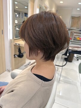 アッシュ 成瀬店(Ash) コンパクト ショート×白髪ぼかしデザインカラー