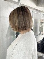 ラック(LUCK)&nbsp;白髪ぼかし/船橋/くすみベージュ/細めハイライト