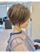 バンプ ギンザ(BUMP GINZA) 30代40代50代ショート似合わせ白髪ぼかし前髪あり髪型 安