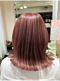 ハイライト　ブリーチ　ピンクベージュ