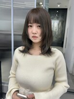 ガリカ 大名(Gallica) レイヤーカット x オリーブベージュ