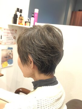 ヘアー グリーン(hair green) 50代60代70代/ベリーショート/グレイヘア/エレガント