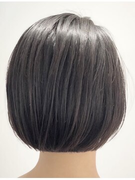 スカイ ツカグチ(Sky tsukaguchi) スッキリショートボブ