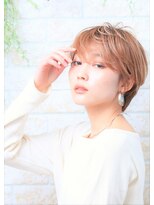 ソア 武蔵小杉(SOAR)&nbsp;ホワイトアッシュハイライトの黒髪エアリーミディショートパーマ