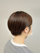 秋冬　30代、40代。白髪染め耳掛けショート(末松)