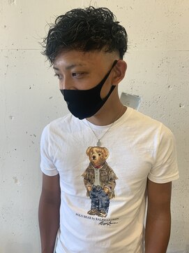 クマ(kuma.) メンズゆるパーマ