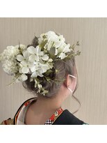 ライフ(LIFE)&nbsp;令和４年成人式