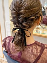 ネオリーブ チロル 横浜西口店(Neolive CiroL.)&nbsp;ローポニー　ヘアアレンジ　ゆるふわ