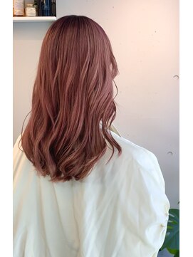 アインス 高田馬場(eins) ピンクカラー