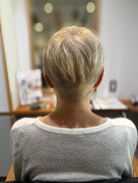 エニィ 池袋西口(Any) 黒髪/ボブルフ/ネビージュ/小顔/ワンレン/池袋/髪質改善/前髪