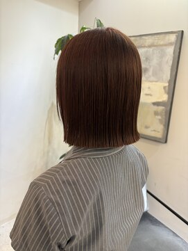 ジエクト ヴィシア(The Ect VIXIA) 外ハネ　切りっぱなし　カシスカラー　ピンクカラー　外ハネ