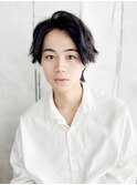 軽やかな外ハネカールが特徴のワイルドアップバング