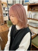 ピンクベージュ