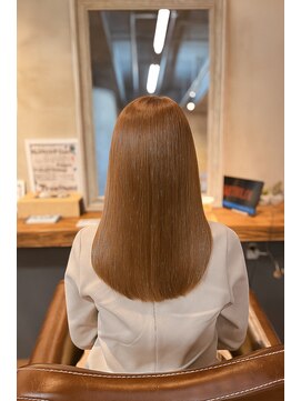 スローネ(THRONE) 艶カラー/髪質改善/新宿/20代30代40代