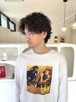 エルモ(ELMO.)&nbsp;サーフカール/波巻きパーマ/センターパート