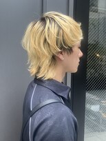 ココ 原宿(KOKO) レイヤーカットウルフカット抜きっぱなしブリーチラフショート