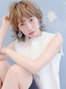 シアン(SYAN) 外国人風 × ハイトーンカラー × ウルフHAIR