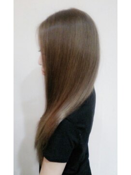 ヘアースタジオ ドールズコレクション(HairStudio DollsCollection) グレーアッシュ