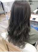 『LOBBY』三浦 透明感スモーキーグレージュイルミナカラー