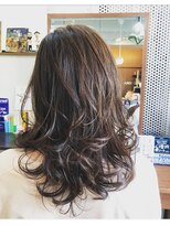 ソラ(sora)&nbsp;ゆるふわの　さらうる　の　しなつや　ヘア