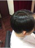 アシンメトリーヘアー