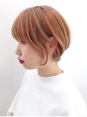 オレンジベージュ丸みショート_厚めバング ローライト_ba279241