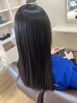 リミックス(Remix) ストレート/アッシュブラック◎30代40代50代/鈴鹿