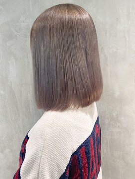 アイティーバイアルバム 八王子店(IT by ALBUM) グレージュミディ_くびれミディイヤリングカラー_ba321622