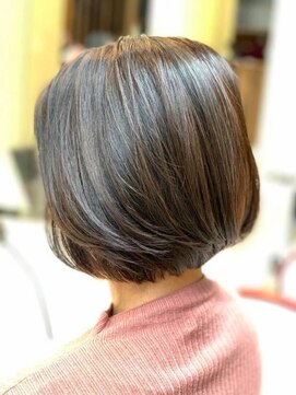 クオリス 上福岡店(QUALIS) グラデーションボブ/小顔/30代40代50代/ストレートボブ/アッシュ