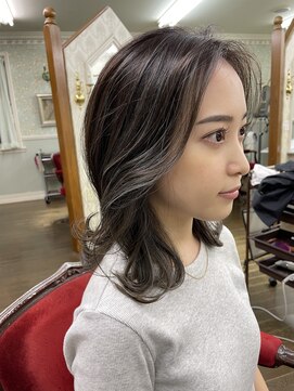 2丁目3番地美容室 【MOMOTAROハイライト】ぬけ感グレージュ