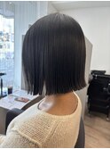 ヘイリーボブ 外ハネ 切りっぱなし 艶髪 大人ボブ 縮毛矯正