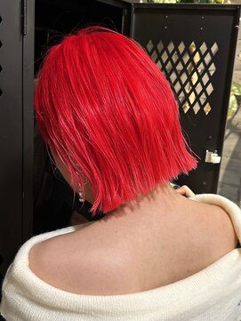 ヲタク(wotaku.) レッドカラー派手髪ダブルカラーケアブリーチブリーチカラーボブ