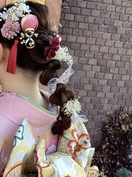 ＊ご要望に合わせた着付けに対応◎＊成人式や卒業式はもちろん、留袖などの訪問着もお任せください♪