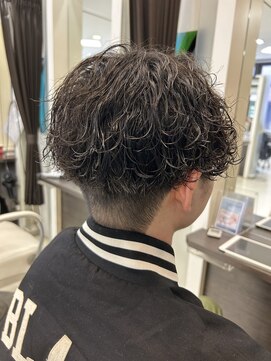 プランタン フォー ヘアー(printemps FOR HAIR) センターパート/波巻きパーマ