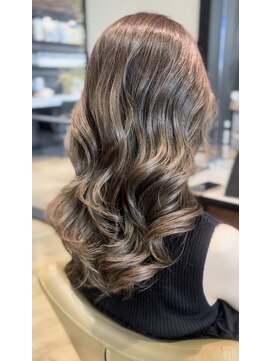 ブッシュ 水広店(BUSH) オリーブベージュ