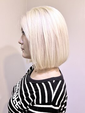 リリー シブヤ(Lilly shibuya) 【Lilly渋谷】#ホワイトブロンド#ホワイトヘア#ボブ