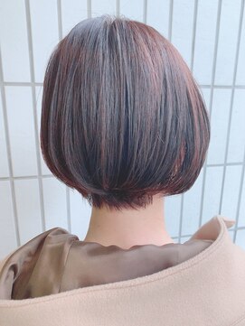 ディスオモテサンドウ 表参道(This OMOTESANDO) オフィスショートスタイル&アッシュブラウン(表参道　青山) 元重