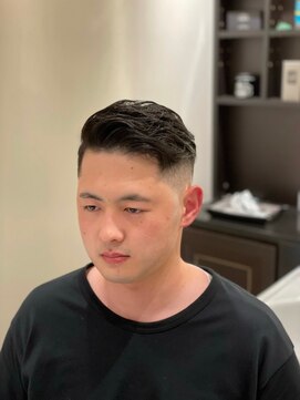 グリーディーフォックス 代々木(Greedy FOX) かき上げヘア/サイドパート/韓国マッシュ/フェードカット/代々木