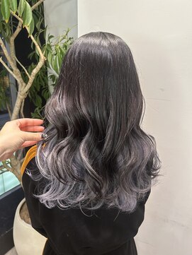 ステア ケース(stair case) 韓国ミディアムレイヤー巻き髪アレンジインナーカラー