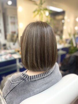 ヘアースタジオ ハーフバック 高尾店(HAIR STUDIO HALF BACKS×１/2) コントラストナチュラルハイライト
