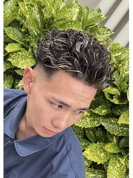 極道パーマ/フェード/フェードパーマ/スキンフェード/大阪/茨木/