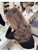 黒髪ボブルフネビージュ小顔ワンレンスペインカール