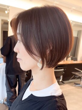 ソワネ 表参道(soigne) 顔周りレイヤー大人上品くびれショートボブ
