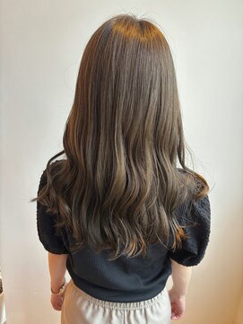 ブローチ(broche) オリーブベージュ